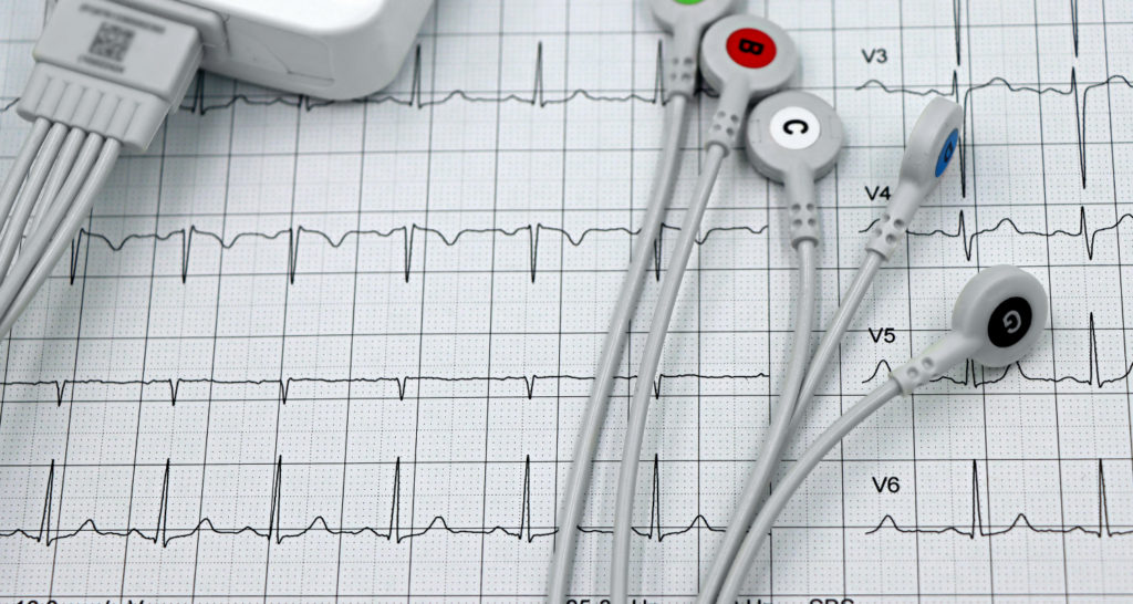 Strumento per elettrocardiogramma usato dai medici