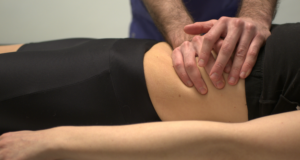Sindrome del Colon Irritabile (IBS): Come l&rsquo;Osteopatia pu&ograve; Aiutare a Gestire i Sintomi